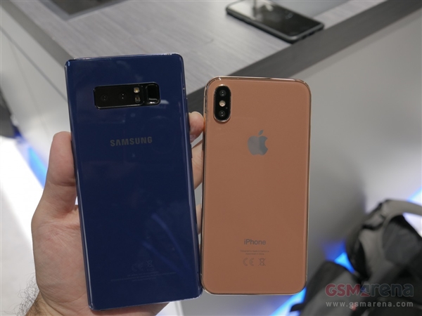 Galaxy Note8真機對比iPhone 8：畫面太「美」