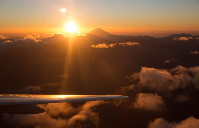 「飛機看日出」的圖片搜尋結果